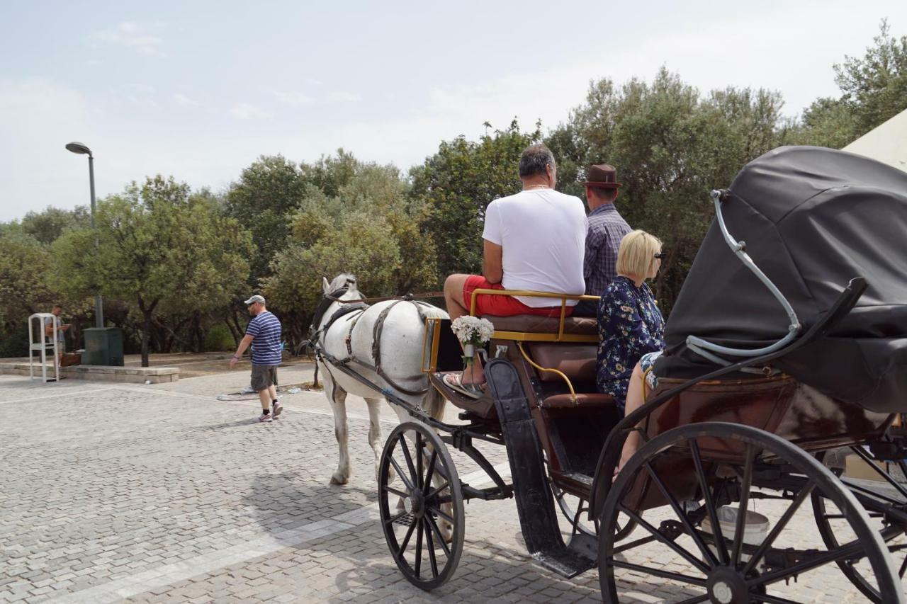 ★ Plaka, Center Of All Greek Legends ★ Афіни Екстер'єр фото